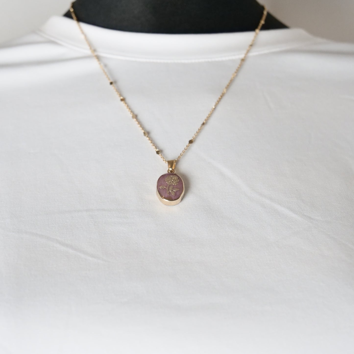 Kette, 14K vergoldet, mit Rosenanhänger aus Rosenquarz