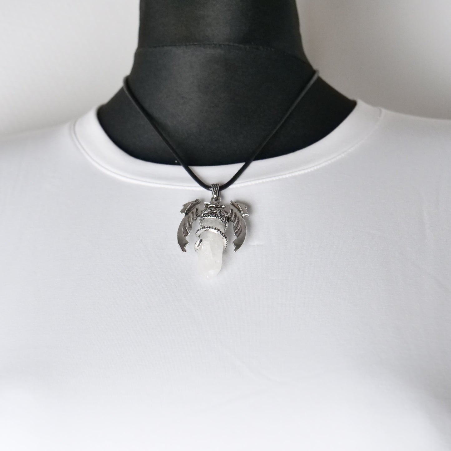 Lederkette mit Anhänger "Drache", Bergkristall
