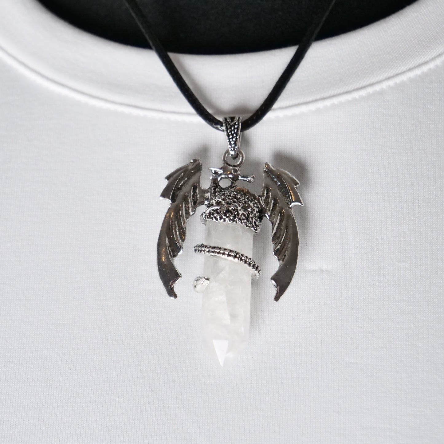 Lederkette mit Anhänger "Drache", Bergkristall