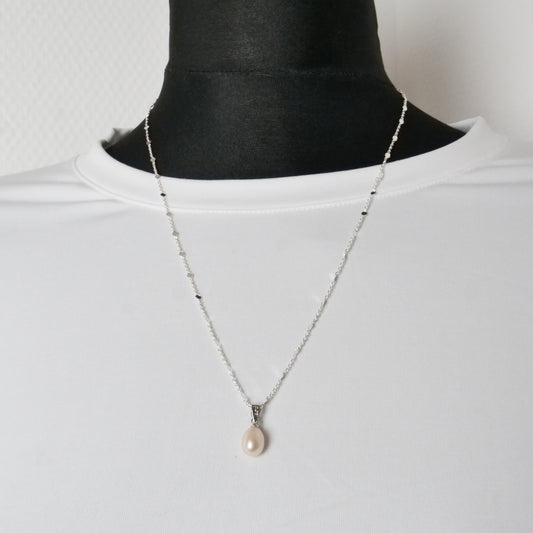 Kette platiniert mit Perlenanhänger