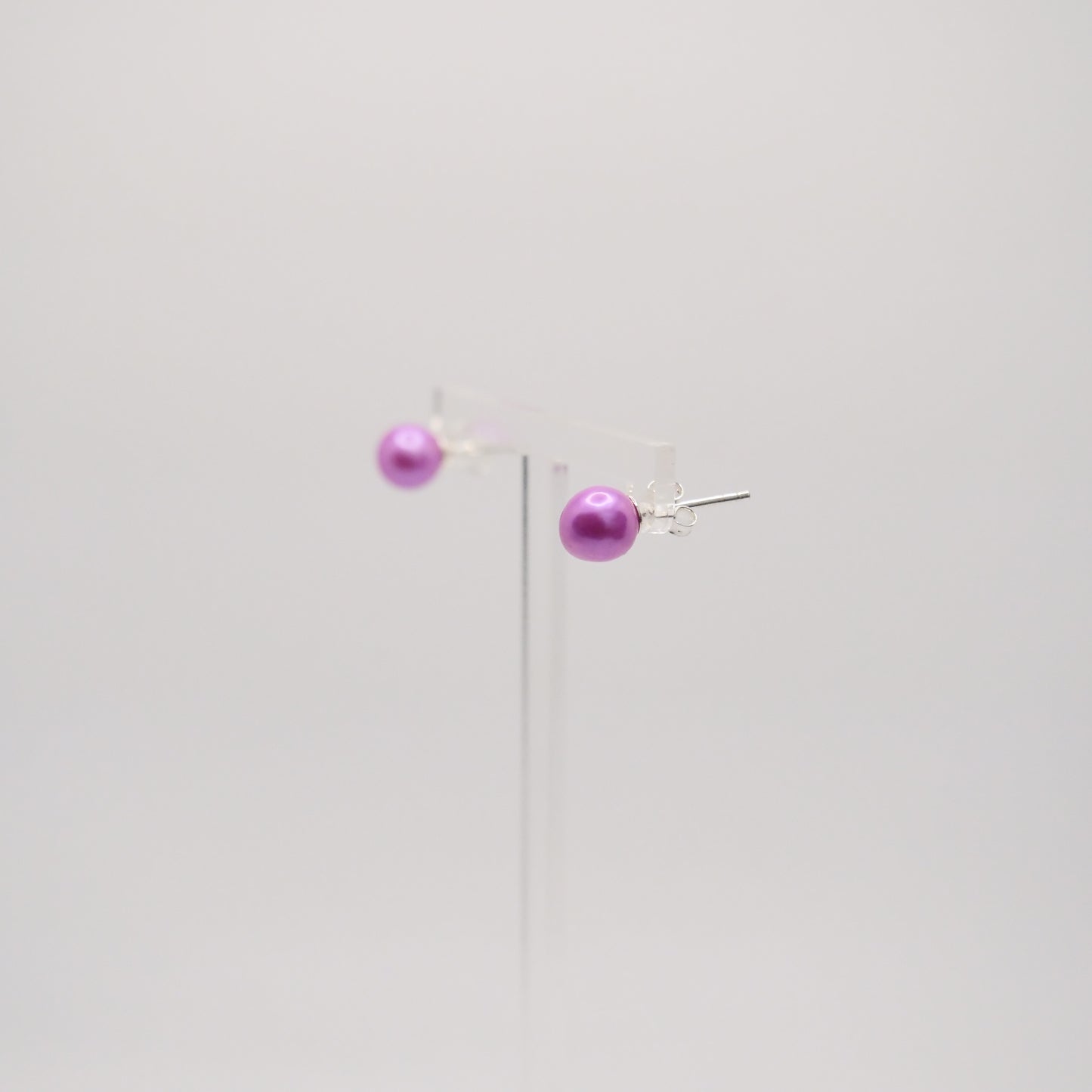 Ohrstecker. 925er Sterling Silber, mit Perle in Pink