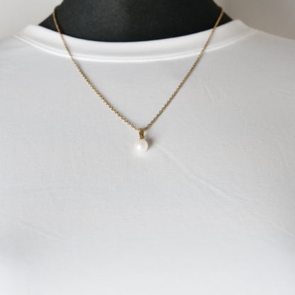 Kette Edelstahl, goldfarben, mit weißer Perle